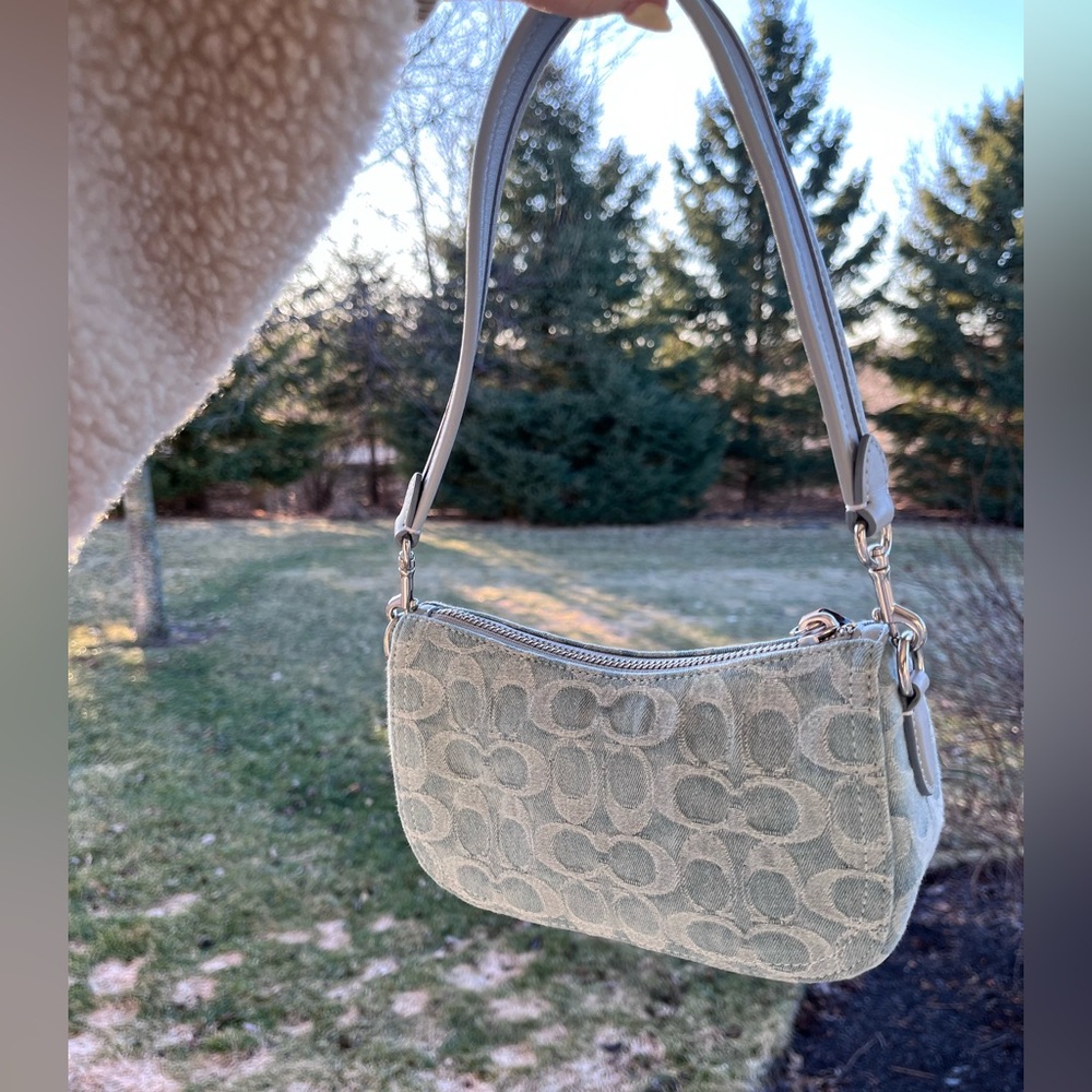 Coach swinger 20 signature denim crossbody bag purse silver blue shoulder bag - Picture 5 of 11